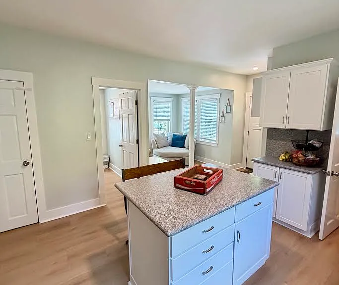 1271 Elm St — Photo 17