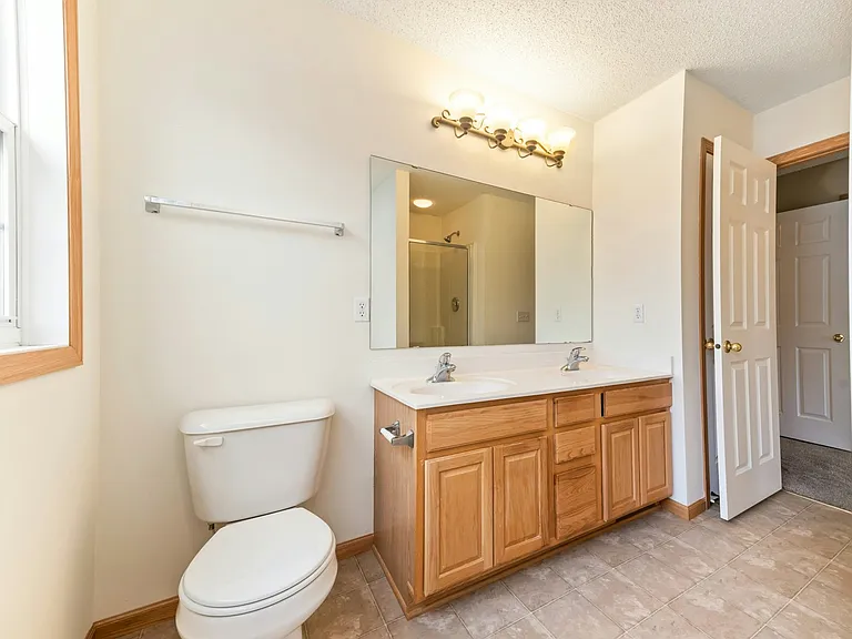15726 Frisian Ln — Photo 30