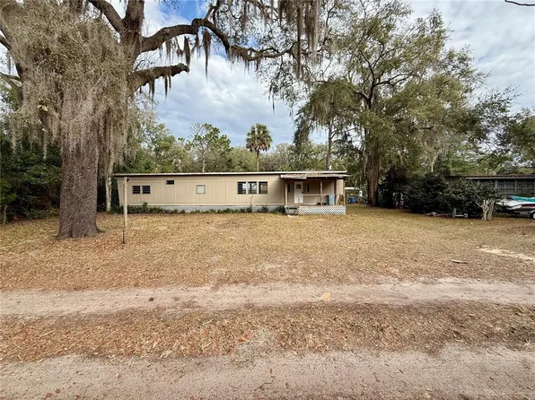 25215 NE 133rd St, Salt Springs, FL 32134