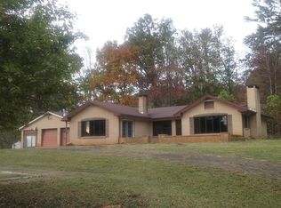 286 Jordan Dr, Franklin, NC 28734