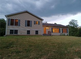 98 Black Creek Rd, Esopus, NY 12528