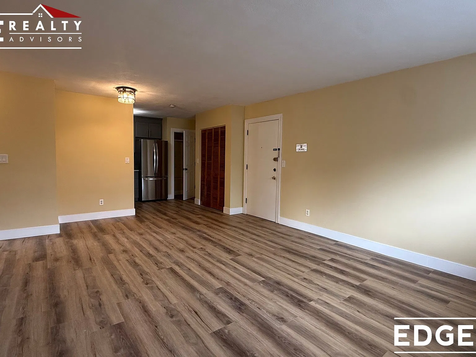2 bed, 1.0 bath, $2,700 — Photo 3
