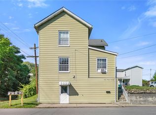 714 Spring St, Harmony, PA 16037