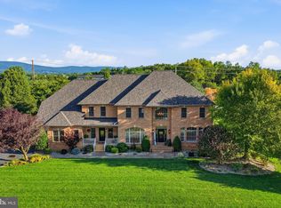 10908 Sassan Ln, Hagerstown, MD 21742