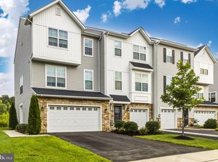 86 Aviary Rd, West Deptford, NJ 08086