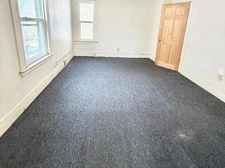 174 Hazel St #1 — Photo 11