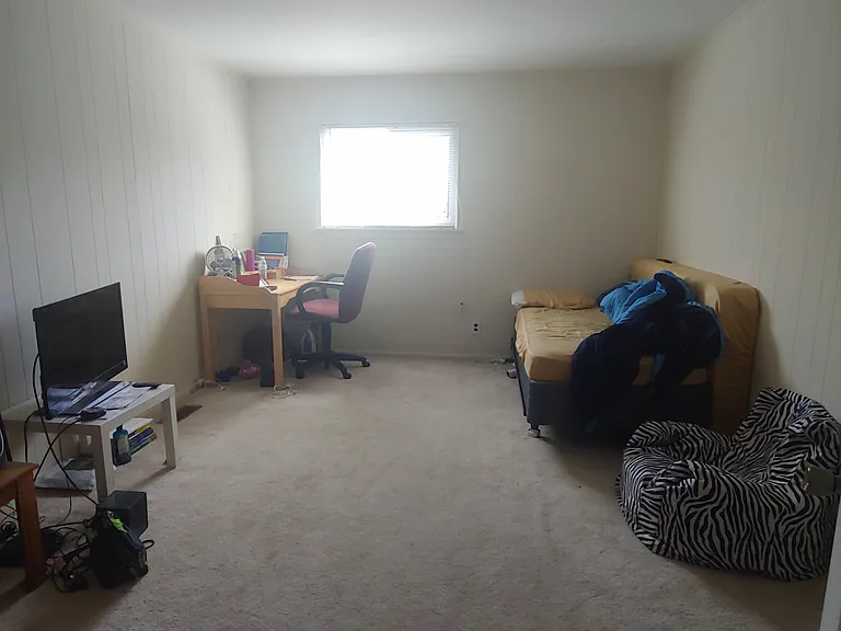 2100 Jefferson Park Ave #2 — Photo 8