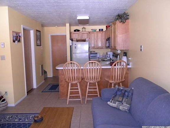 5th image of 3615 N Wolf Lodge Dr #807