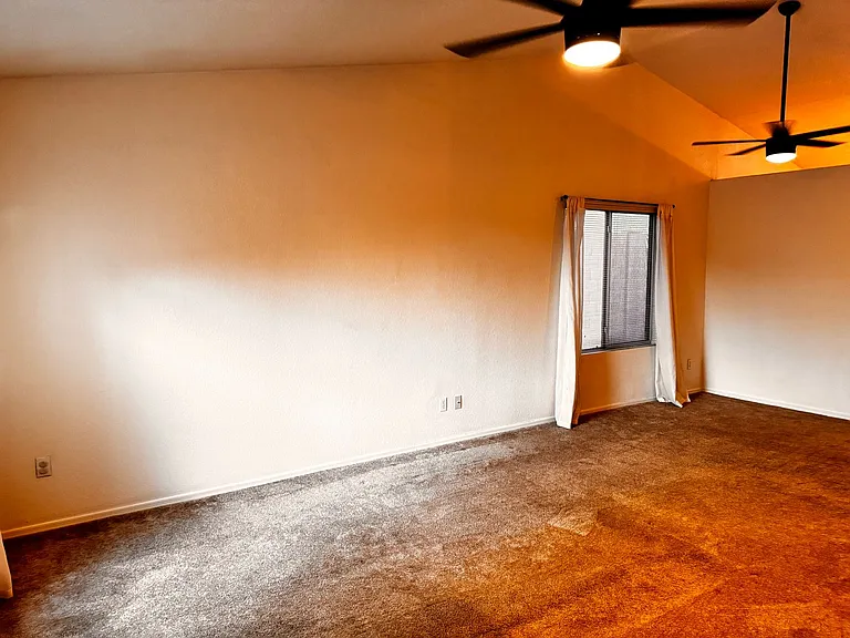 935 W 14th Ave — Photo 9