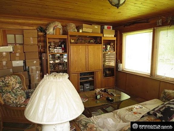3rd image of 19 Bonnie Ln