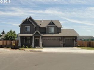 14420 Edgemont Dr, Oregon City, OR