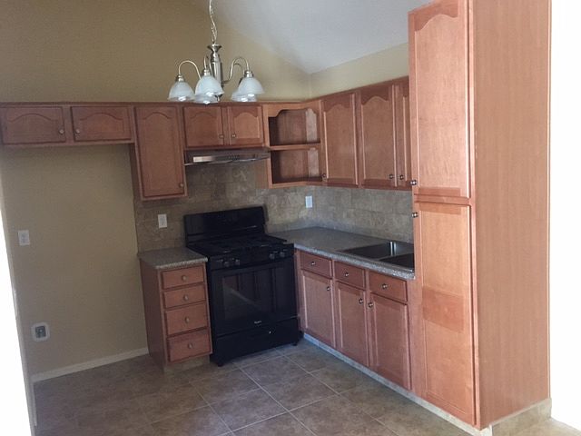 2nd image of 137 W Wedwick St