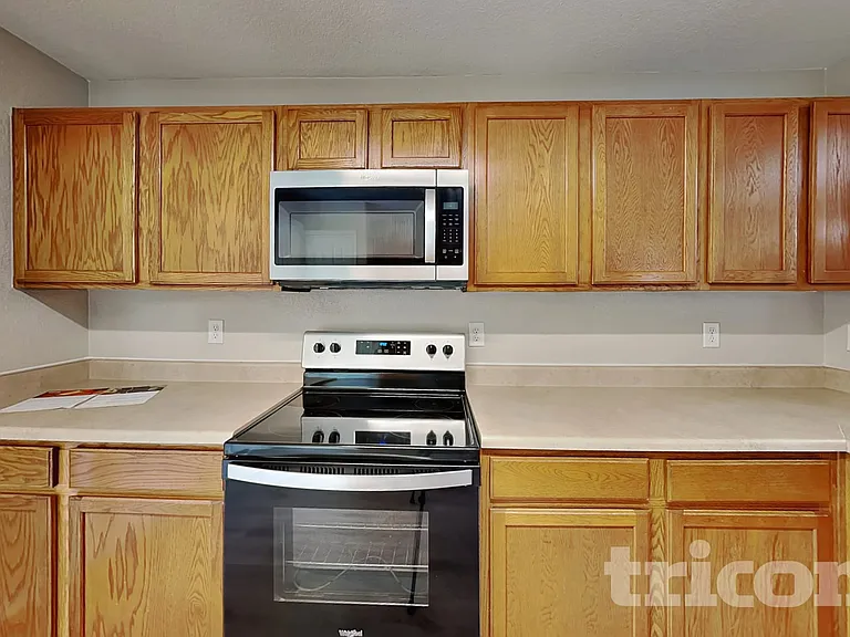 9311 Hanover Sky — Photo 6