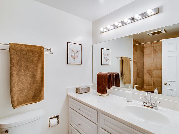 4th image of 1300 Crystal Dr APT 807S