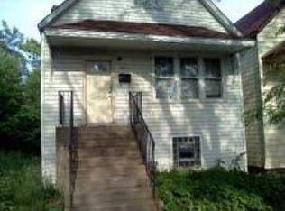 8107 S Burnham Ave, Chicago, IL 60617