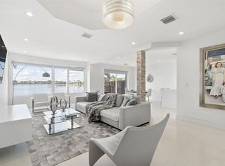 6694 NW 107th Pl, Doral, FL 33178