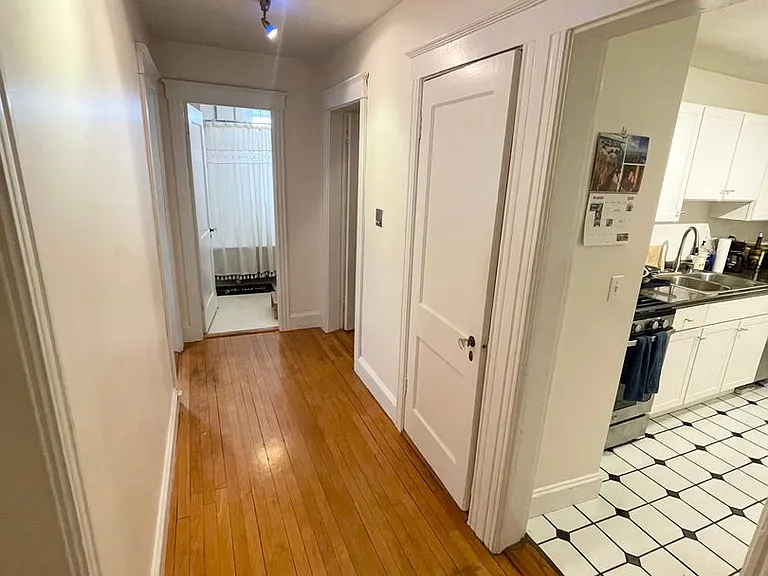 25 Granite Street — Photo 8