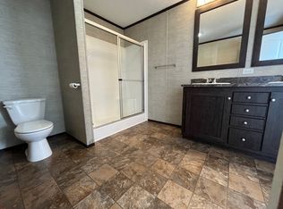 33034 Deerwood, New Haven, MI 48048