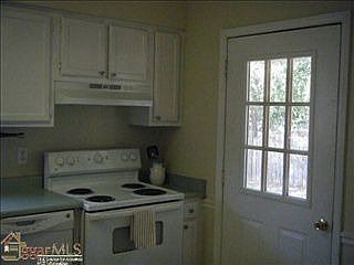 4th image of 58 Blacks Dr