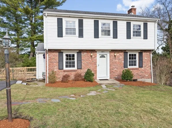 15 Shawmut Rd, Waltham, MA 02452
