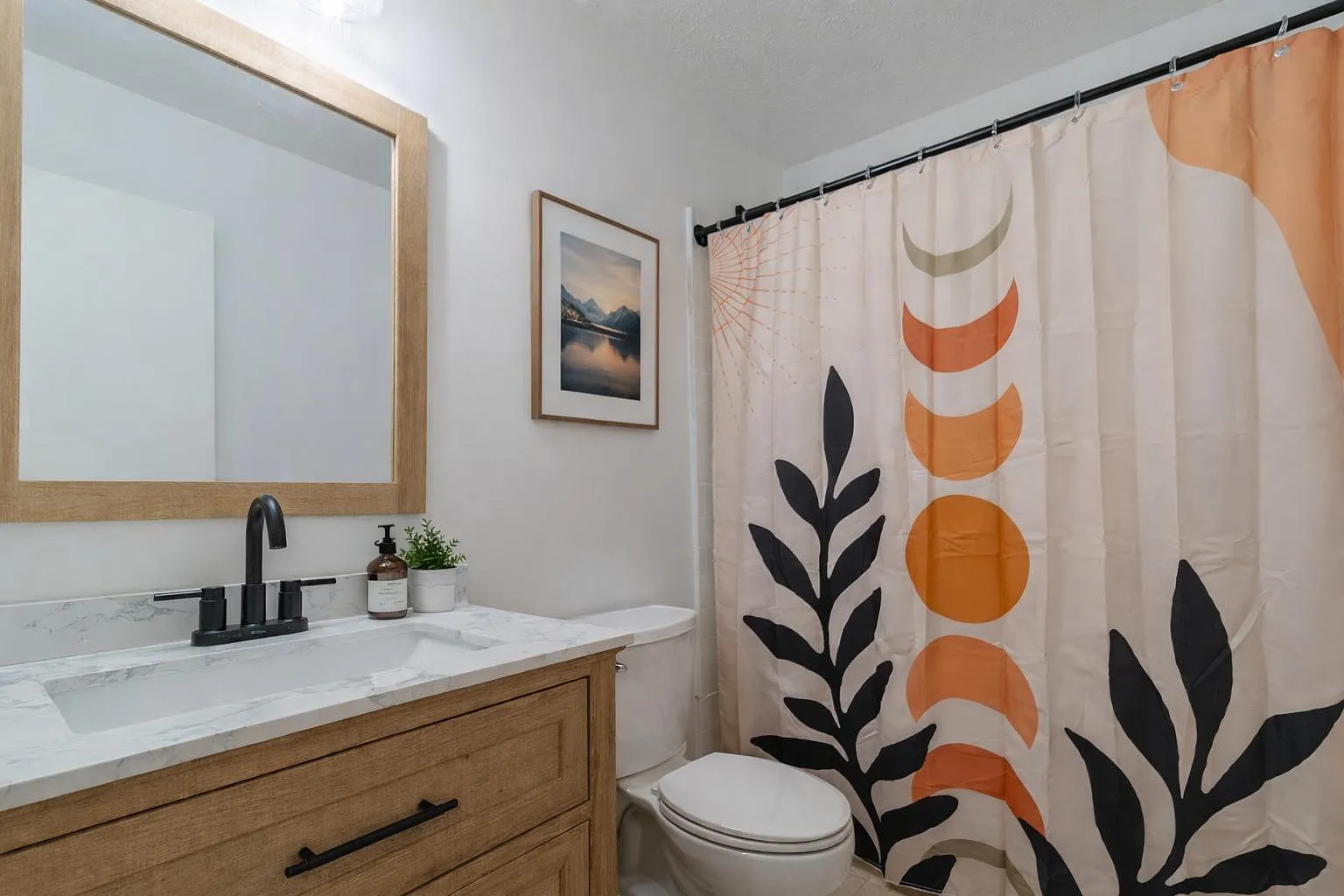 4 bed, 4.0 bath, 2482 sqft, $1,092 — Photo 4