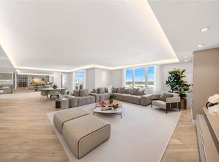 Roney Palace, Miami Beach, FL 33139