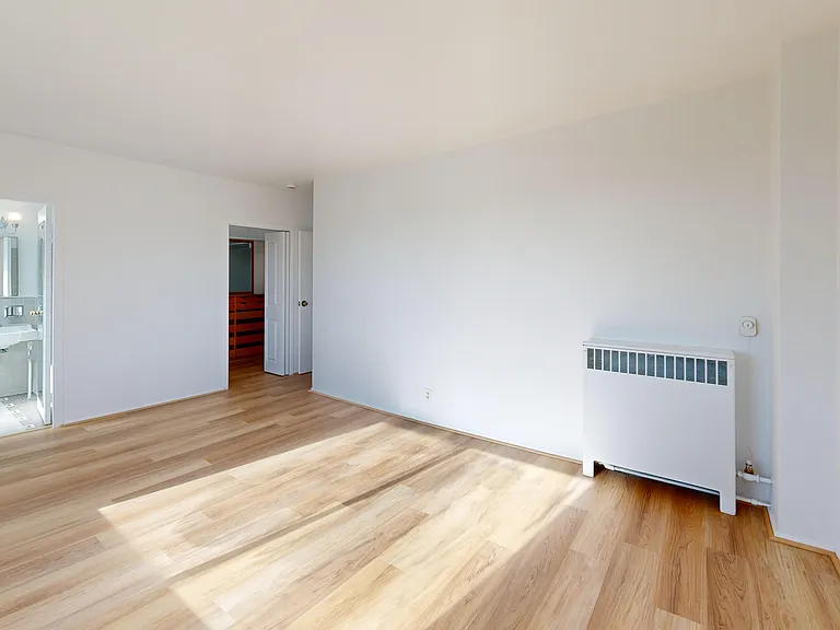 Parkmerced Apartments — Photo 114
