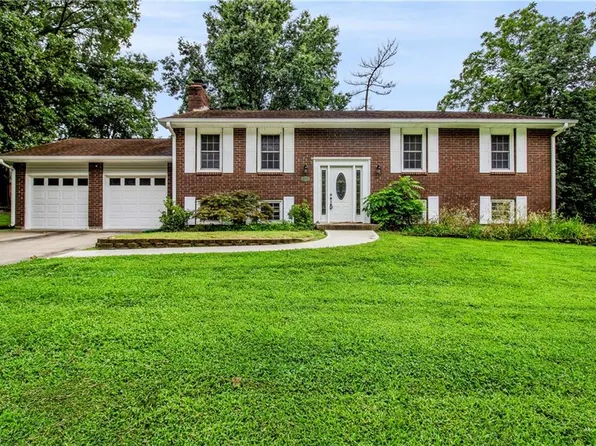 15 Circle Dr, Warrensburg, MO 64093