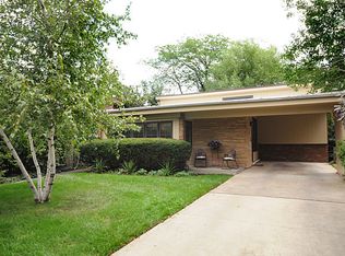 937 Ridge Ave, Evanston, IL 60202