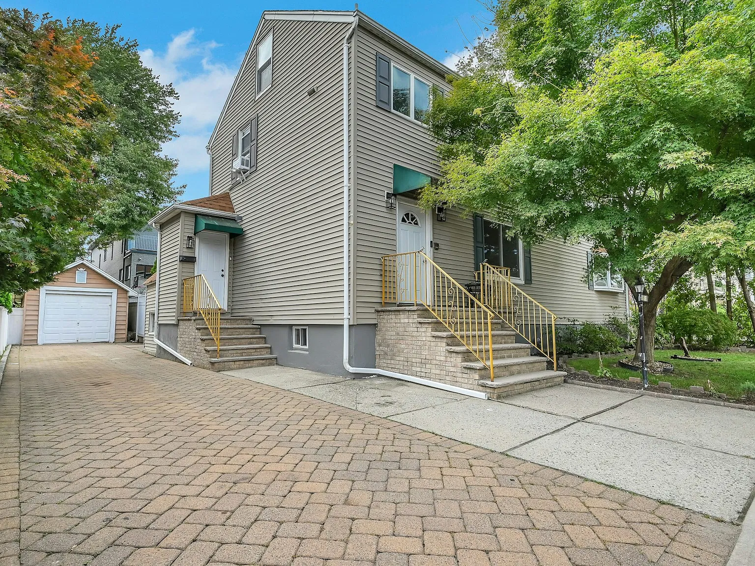 2 bed, $3,500 — Photo 1