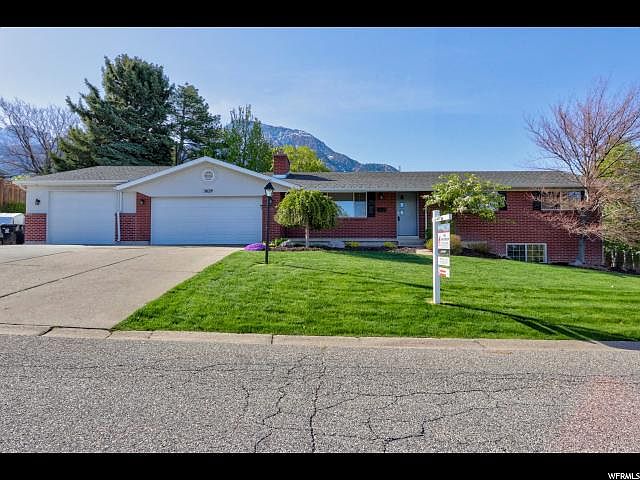 1st image of 3629 E Aurora Cir