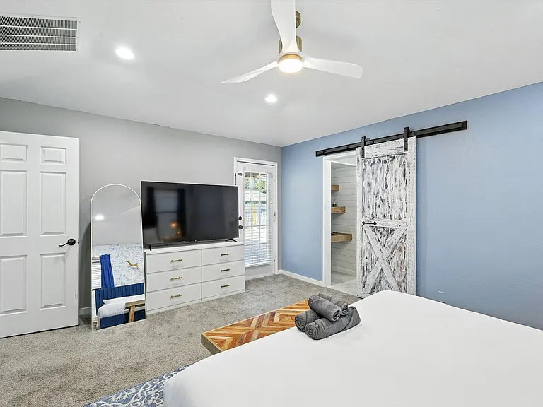 749 Western Trl — Photo 25