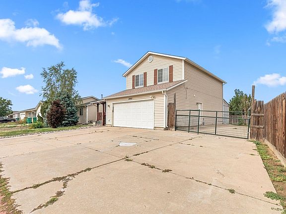 3rd image of 3905 Dove Ln