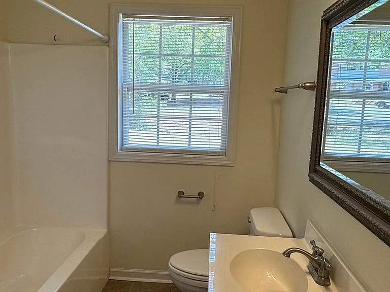 656 Morton Rd — Photo 9