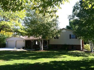 3660 Van Laanen Rd, Green Bay, WI 54311