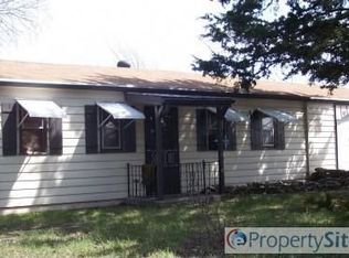 10914 High Ridge Dr, Manhattan, KS 66503