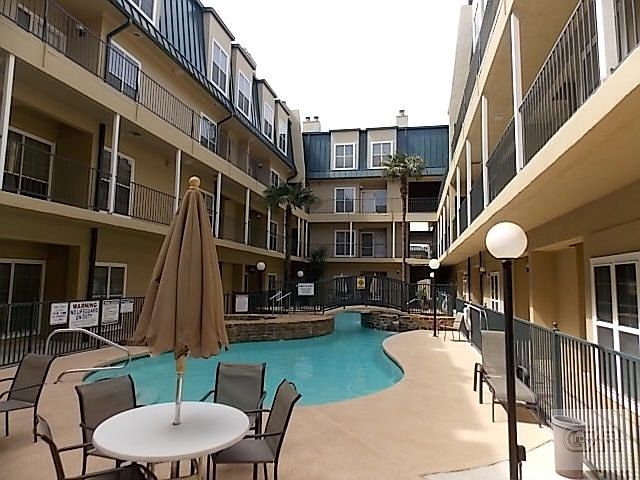 1st image of 921 Marine Dr APT 306