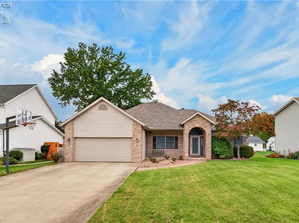 612 Bayberry Rd, Lorain, OH 44053