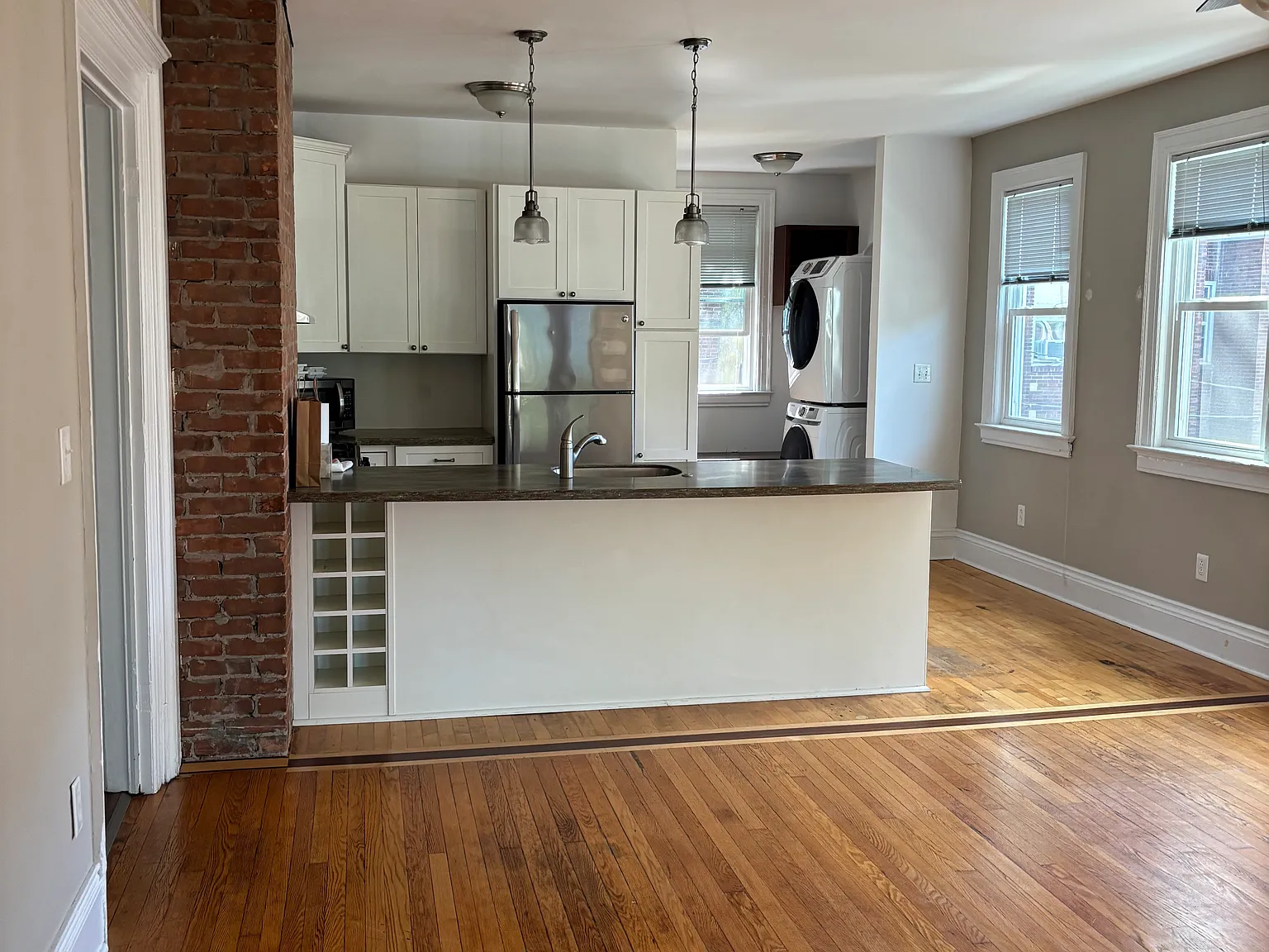 23 Buena Pl — Photo 3