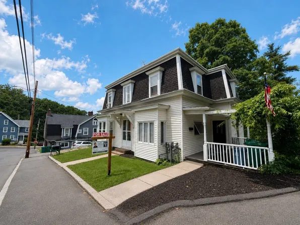 8 Hawes St, Fitchburg, MA 01420