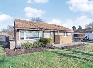 7502 Lyons St, Morton Grove, IL 60053