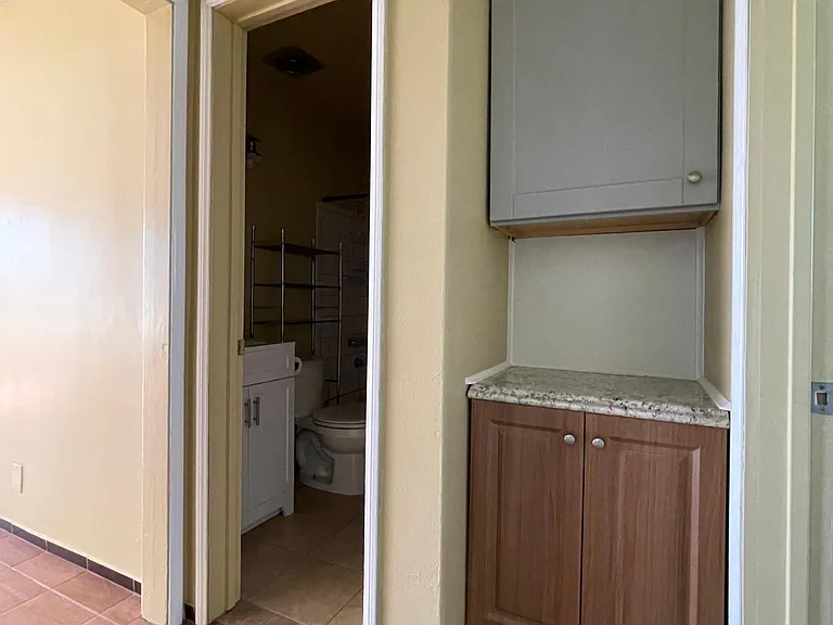 925 Walnut Ave #5 — Photo 9