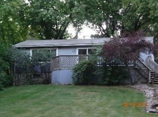 3717 Greenwood Dr, Wonder Lake, IL 60097