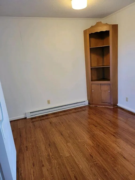 55 Woodcott Rd Apt 8 — Photo 3