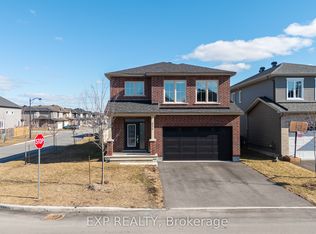 896 Sendero Way, Ottawa, ON K2S 2W8