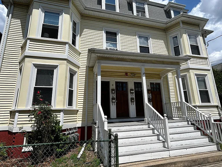 11 Glenwood Ave #0 — Photo 13