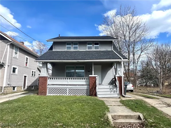 827 Inman St, Akron, OH 44306