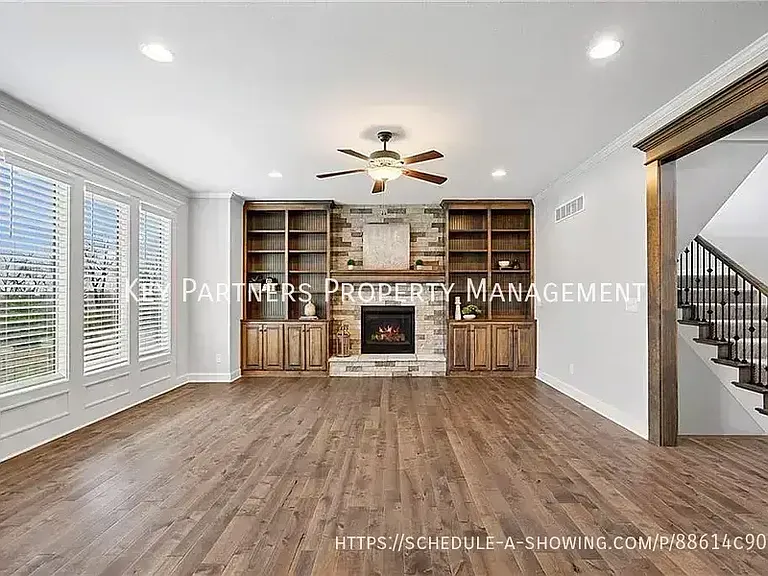 16657 S Chalet Dr — Photo 2
