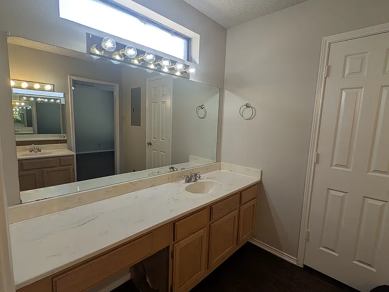 115 Meadowview Dr #4 — Photo 11