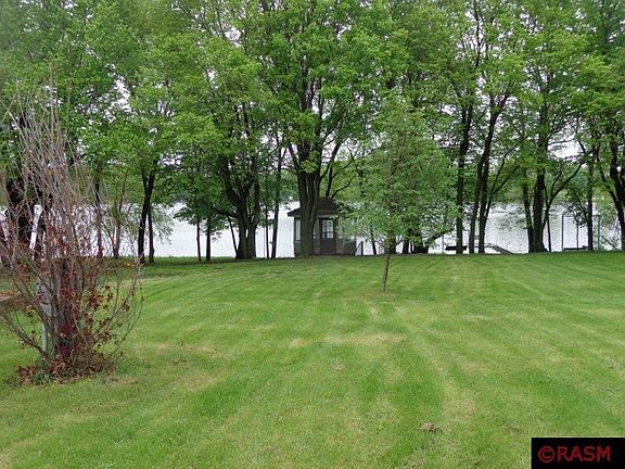3rd image of 1140 Taylor Dr NE